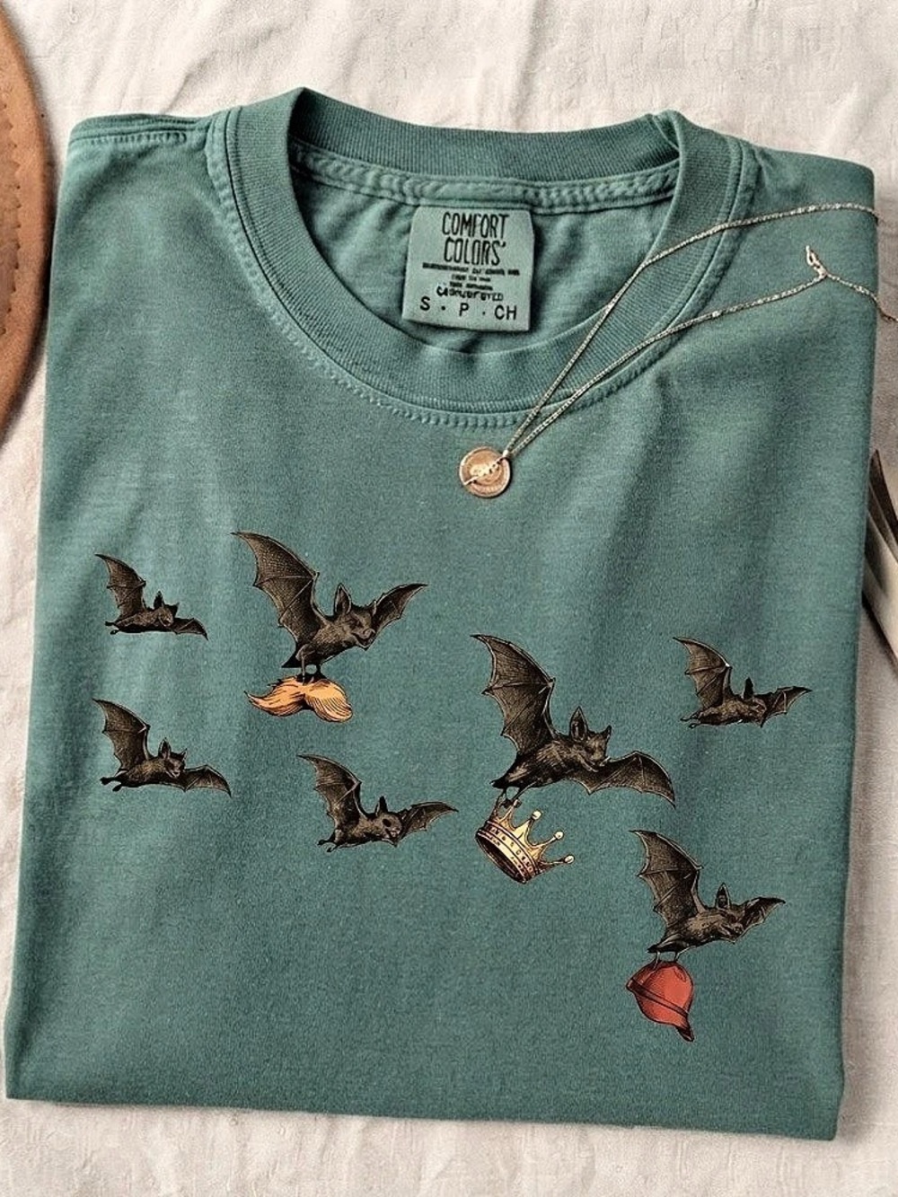 Gothic Cute Flying Bats Crown Mushroom Comfort Colors T-Shirt